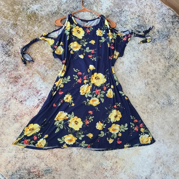 🫶🏽Sundress - Picture 2 of 2